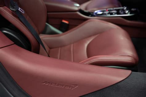 McLaren GT_interior seat - 6SpeedOnline