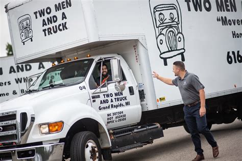 Two Men and a Truck Succeeds Where Other Franchise Companies Fail | Franchise Business Review