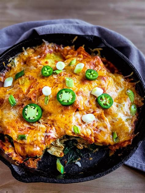 Easy Skillet Spinach and Chicken Enchilada Pie | 31Daily.com Skillet Enchiladas, Spinach ...