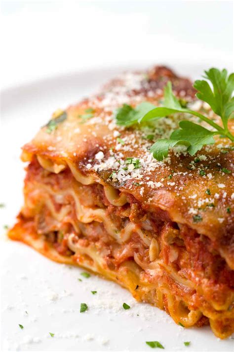 easy meat lasagna