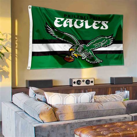 Philadelphia Eagles Throwback Retro Vintage Logo Flag - State Street ...