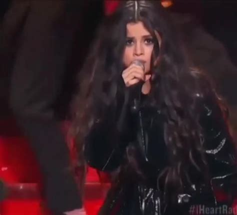 •SELENA GOMEZ•Same Old Love (Live iHeartRadio Jingle Ball 2015) [Video ...