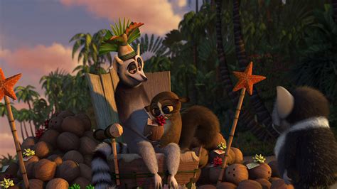 Merry Madagascar - King Julien and Mort by SonicBoomGirl23 on DeviantArt