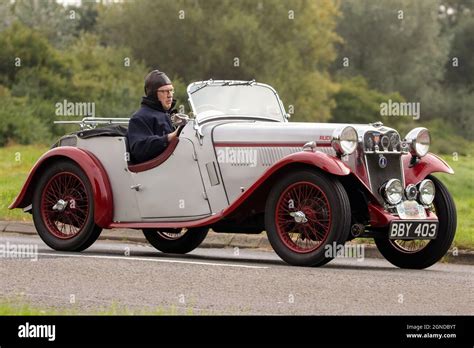 1935 Singer vintage car Stock Photo - Alamy