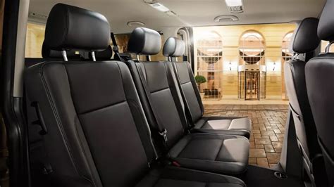 VW Transporter Shuttle | 5-9 Seat Configuration | Volkswagen UK