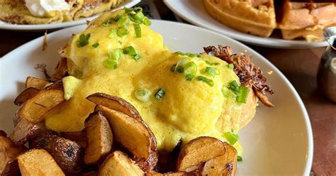 Best Places to Grab Breakfast in Minneapolis | Meet Minneapolis