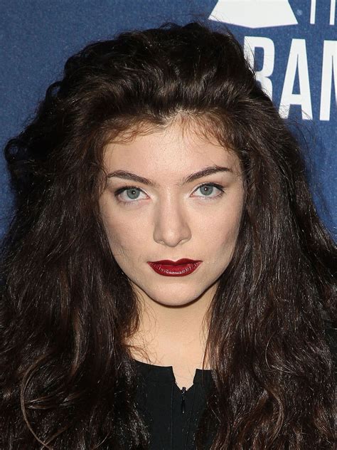 Know Lorde Net Worth