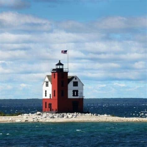 Lake Huron Lighthouses (MAP): 19 Must-Visit Lighthouses - My Michigan ...