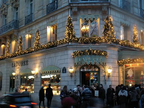 Christmas Lights and Scenes in Paris