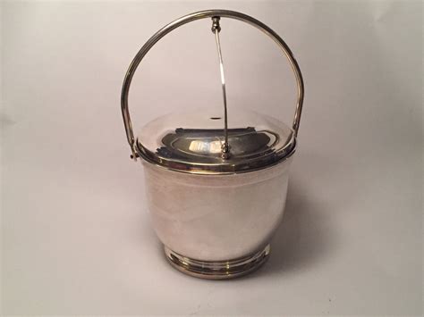 Vintage Silver plated ice bucket by Poole Silver Co. from 1943