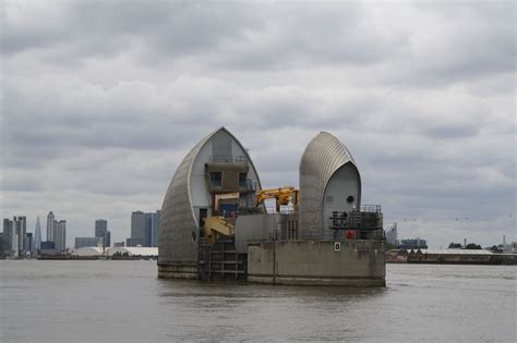 Shadows & Light: Thames Barrier