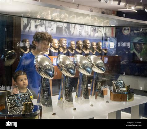 Picture Of Ny Giants Super Bowl Trophies - PictureMeta