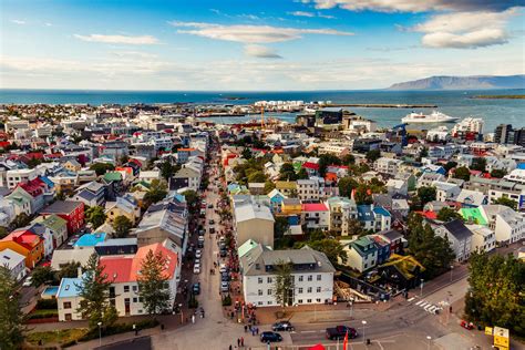 What to do in Reykjavik, Iceland When the weather is nice and when the ...