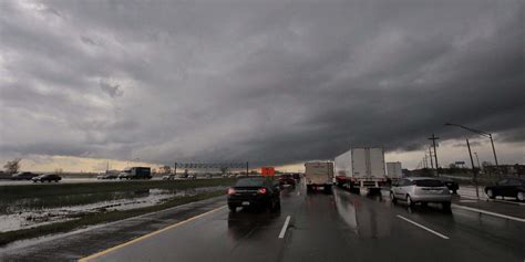 Detroit weather forecast: High winds, tornadoes possible