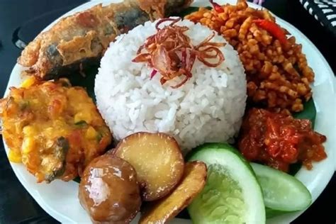 7 Nasi Uduk Betawi di Bogor Terkenal Enak, Paling Laris, Lauk Lengkap dan Harga Murah Cocok Buat ...