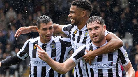 St Mirren ease past Forfar to top group - BBC Sport