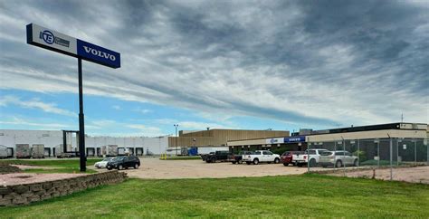 Semi Truck Dealership Sioux City, IA | TEC Equipment