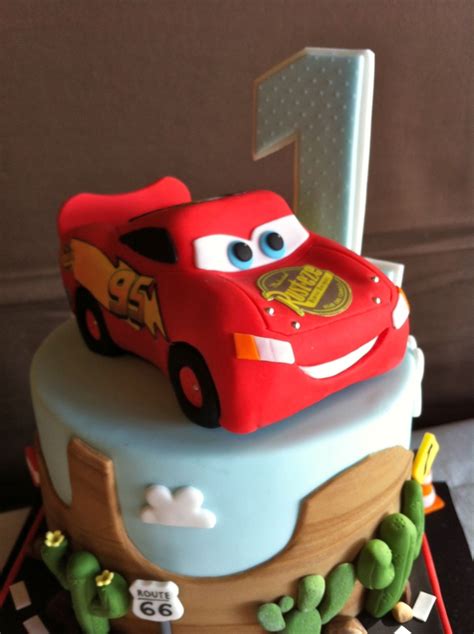 Lightning Mcqueen Cars Cake - CakeCentral.com