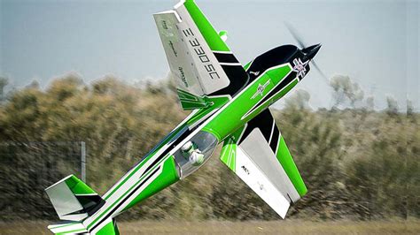 Extra 330Sc (107″) Pilot-RC – Martin Pickering