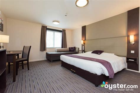 Premier Inn Bath City Centre Hotel Review: What To REALLY Expect If You ...