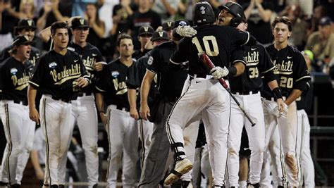 No. 1 Vanderbilt baseball embraces challenges of repeat