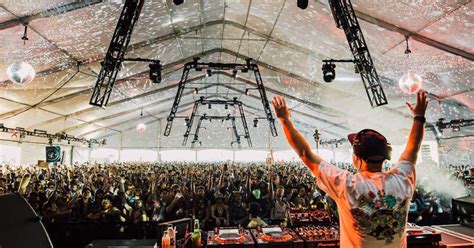 15 photos from the action-packed stages of HARD Summer - - Mixmag