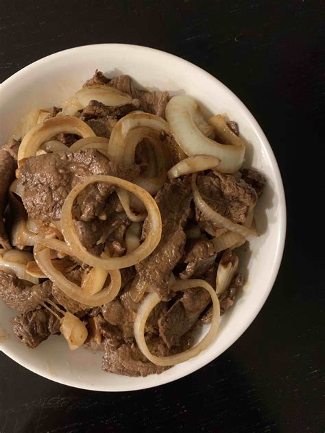 Recipe: Bistek Tagalog (Filipino Beef Steak) – dee Cuisine