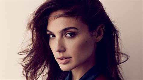 Wonder Woman Actress Gal Gadot Wallpapers | HD Wallpapers | ID #21999