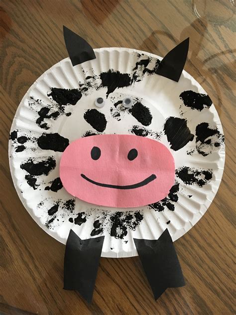 Cute and Fun Farm Craft Cow Art Project – Welcome to Blog in 2020 | Farm craft, Farm animal ...