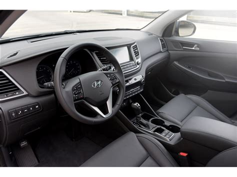 2016 Hyundai Tucson: 88 Interior Photos | U.S. News