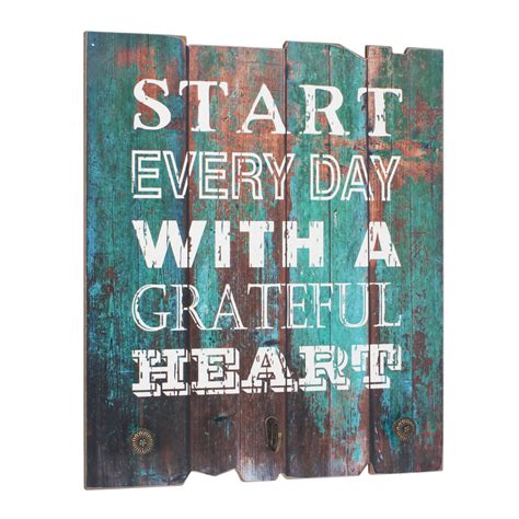 "Grateful Heart" Wood Wall Art with Hooks | Stonebriar Collection