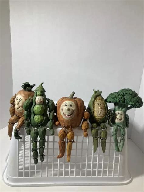 FRUIT/VEGETABLE SHELF SITTERS Resin Figurines Lot of 5 Anthropomorphic VTG CUTE! £33.64 ...