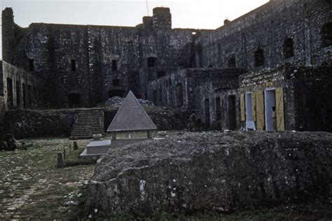 The Enduring Glory of Haiti's Abandoned Mountaintop Citadelle ...