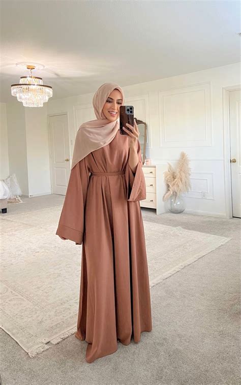 Abaya fashion Dubai modern style for Ramadan outfits ideas | Islamische kleidung, Hijab mode ...