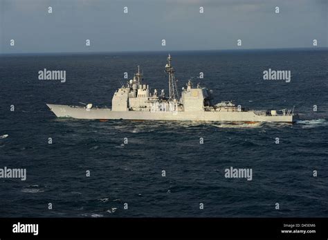 USS San Jacinto underway in the Atlantic Ocean Stock Photo - Alamy