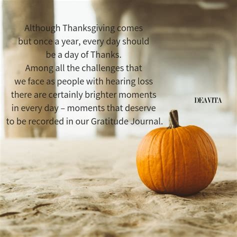 Thanksgiving quotes and greeting cards with holiday wishes