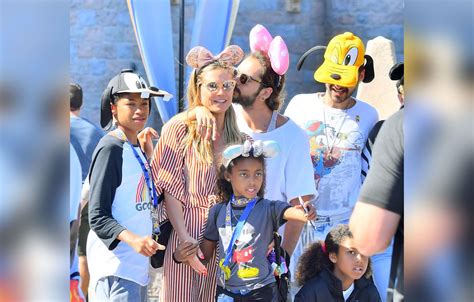 Heidi Klum Shows PDA With Boyfriend Tom Kaulitz At Disneyland