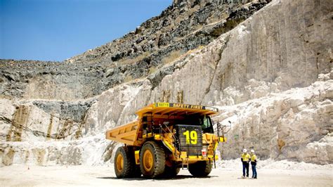 Tianqi Lithium sells 49% of Australian unit to IGO in $1.4bn deal - MINING.COM