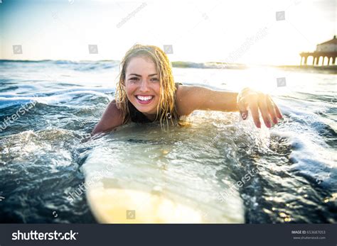 76,859 Australia surfing Stock Photos, Images & Photography | Shutterstock