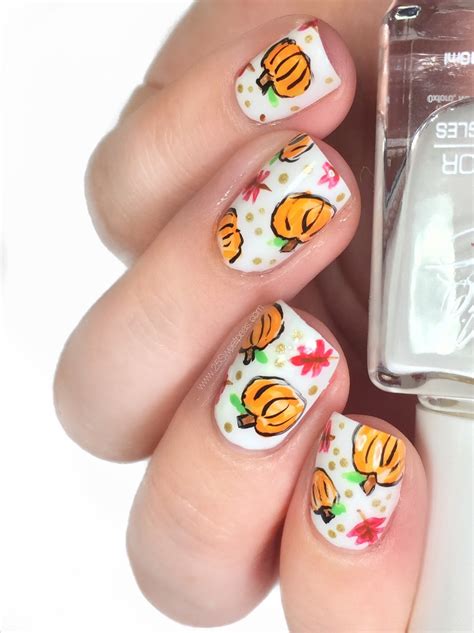 Fall Decor | Pumpkins & Fall Leaves + The Nail Art Squad — 25 Sweetpeas