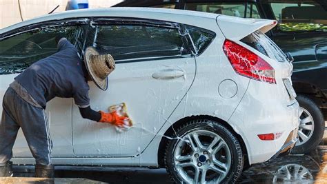 Get your car ready for summer with these car wash tips