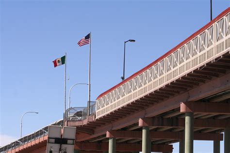 El Paso - Ciudad Juarez border crossing - Paso Del Norte P… | Flickr