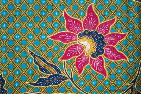 What Is Ikat? | Batik pattern, Beautiful indonesia, Flower tattoo designs