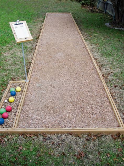 How to Play Bocce Ball | HGTV