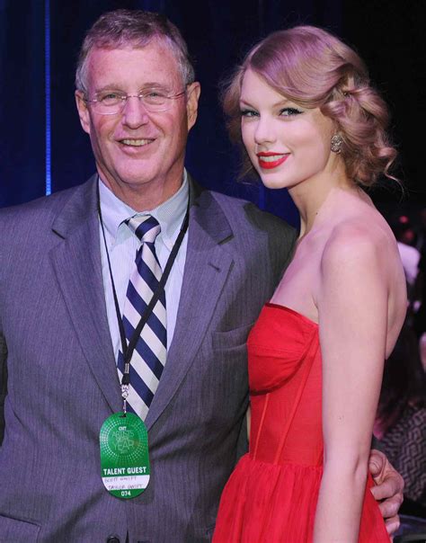 Taylor Swift and Her Parents' Sweetest Moments in Photos