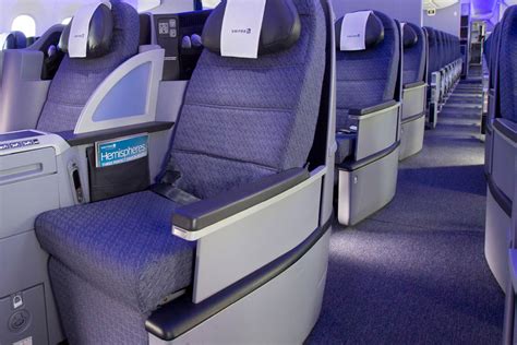 Review: United Airlines Business Class - International Traveller