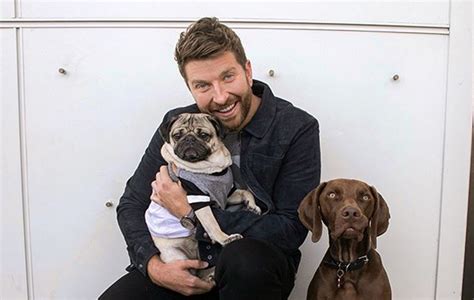 Brett Eldredge Reveals 'The Long Way Tour' Plans