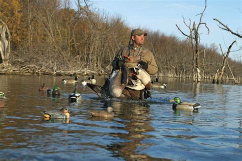 4 Classic Decoy Spreads You Need to Try