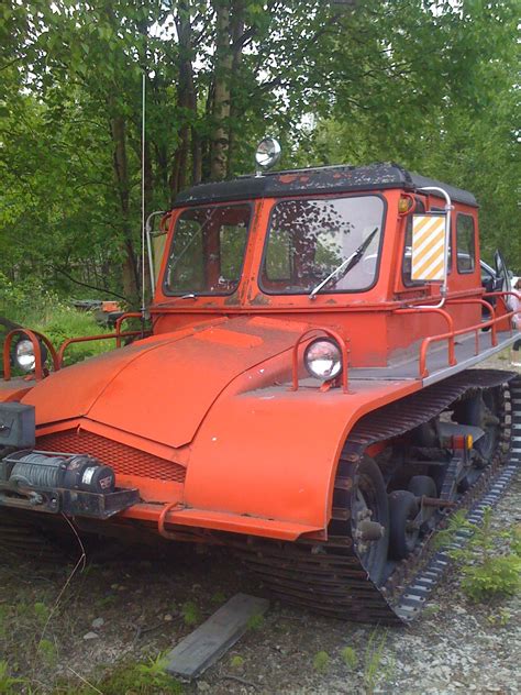 A vintage Snow-Trac in Wasilla, Alaska- I want one of these | Best atv, Old tractors, Snow vehicles