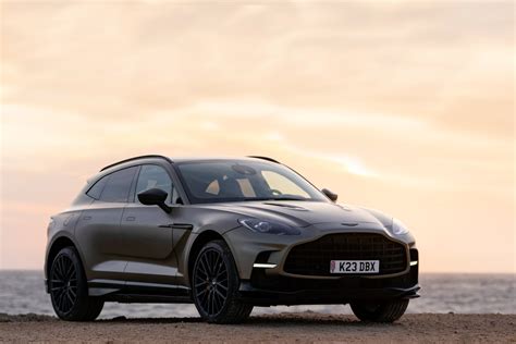 2023 Aston Martin DBX 707 Review: A Game-Changing Luxury SUV - Bloomberg